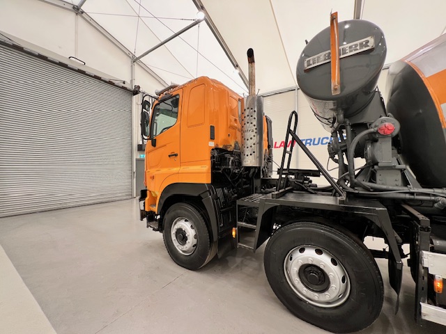 Hino 700 3241 8×4 Cement Mixer