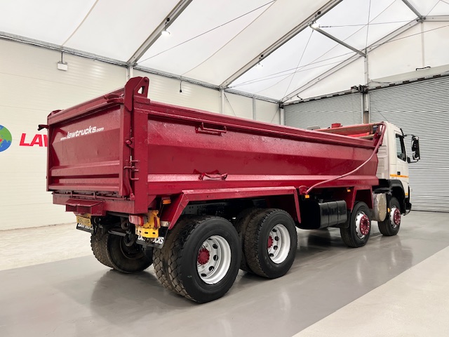 Volvo FMX 380 8×4 Day Cab Steel Tipper