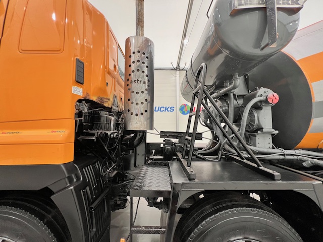 Hino 700 3241 8×4 Cement Mixer
