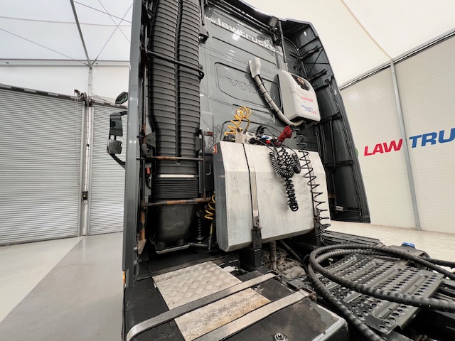 Volvo FH 500 6×2 Midlift Tractor Unit