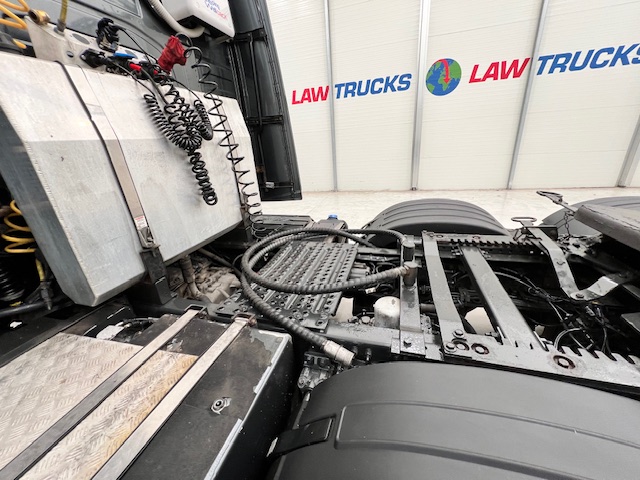 Volvo FH 500 6×2 Midlift Tractor Unit