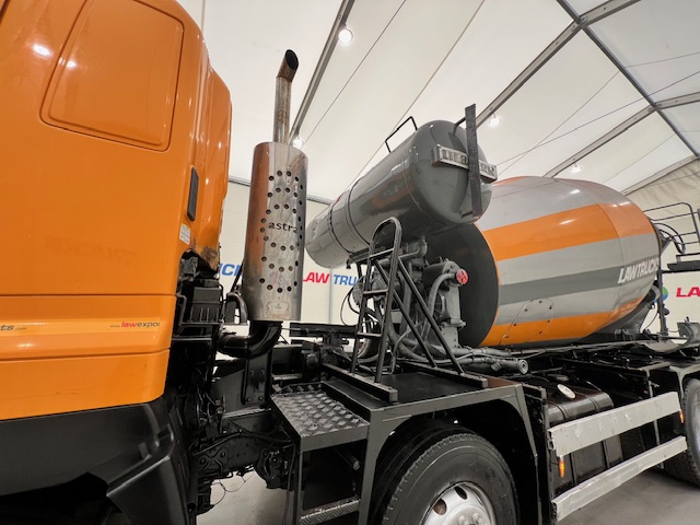 Hino 700 3241 8×4 Cement Mixer
