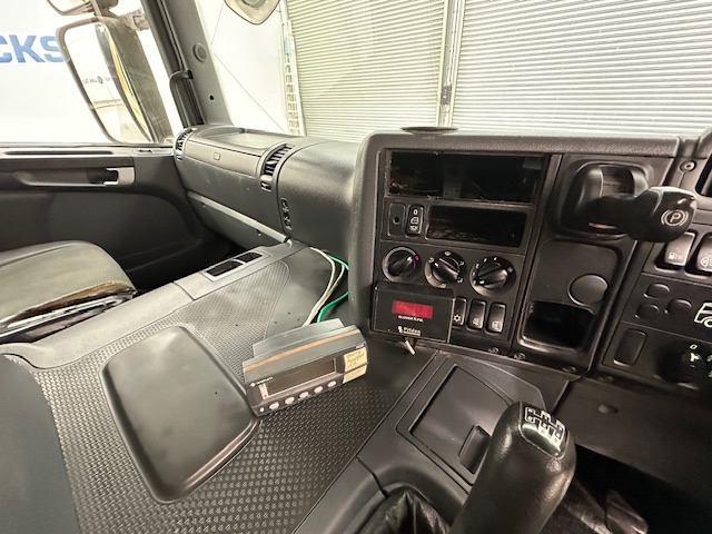 Scania P400 8×4 Day Cab Bulk Tipper Manual