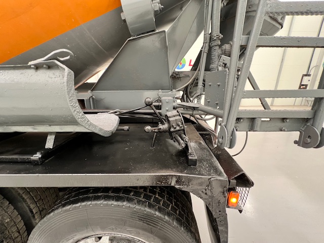 Hino 700 3241 8×4 Cement Mixer