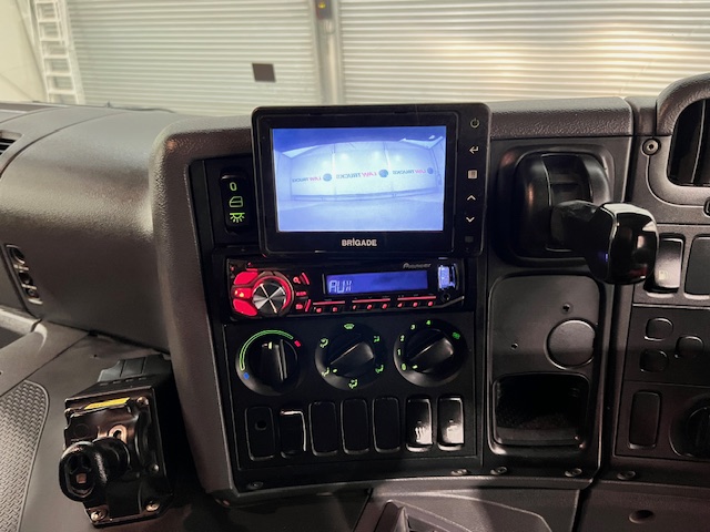 Scania P370 8×4 Sleeper Cab Tipper Manual
