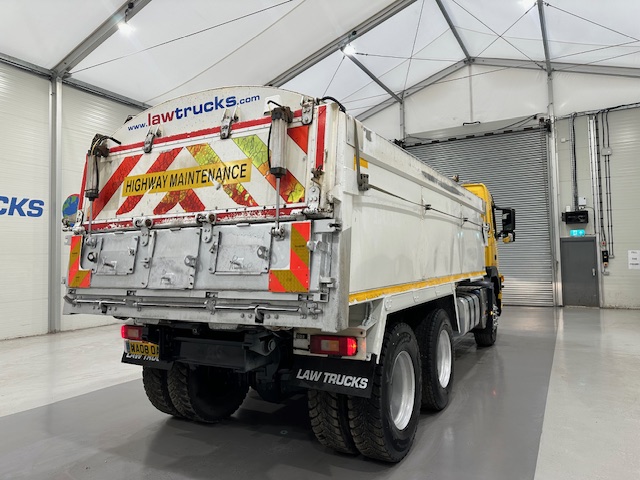 Volvo FM 300 6×4 Day Cab Tipper