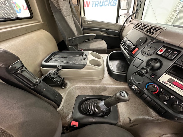 DAF CF85 410 8×4 Day Cab Steel Tipper Grab