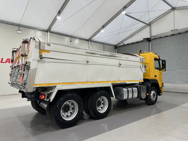 Volvo FM 300 6×4 Day Cab Tipper
