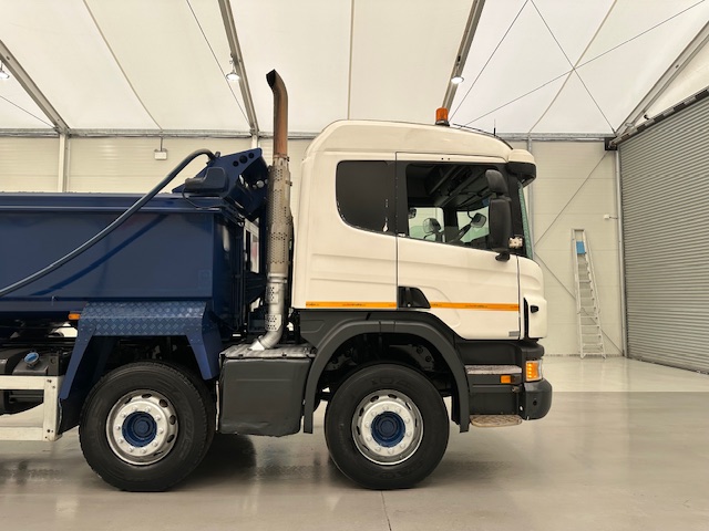 Scania P370 8×4 Sleeper Cab Tipper Manual