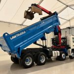Volvo FM 460 8×4 Steel Tipper Grab - thumbnail