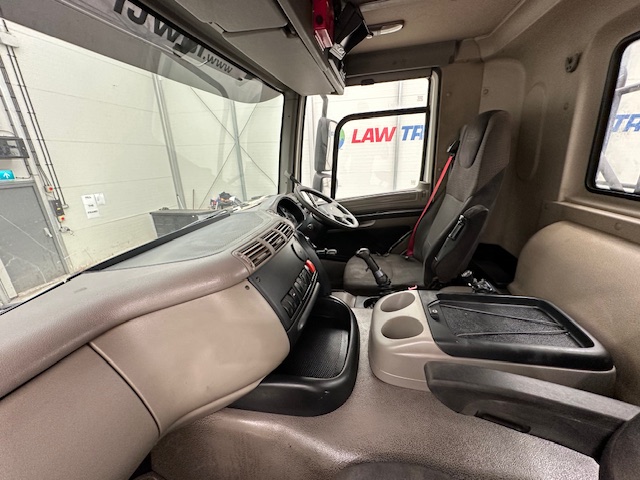 DAF CF85 410 8×4 Day Cab Steel Tipper Grab