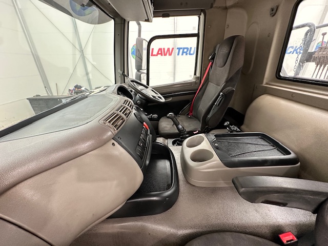 DAF CF85 410 8×4 Day Cab Steel Tipper Grab