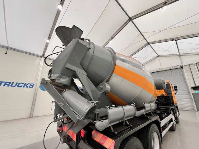 Hino 700 3241 8×4 Cement Mixer