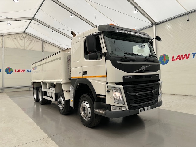 Volvo FM 410 8×4 Sleeper Cab Tar Spec Tipper