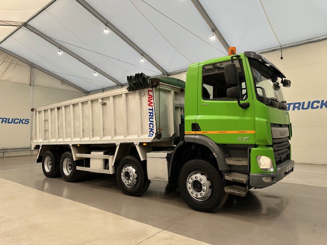 DAF CF 370 8×4 Day Cab Tipper Manual