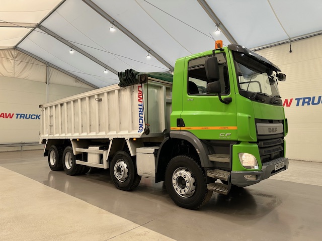 DAF CF 370 8×4 Day Cab Tipper Manual