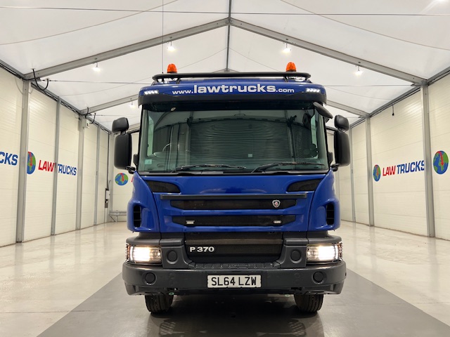 Scania P370 8×4 Sleeper Cab Tipper Manual