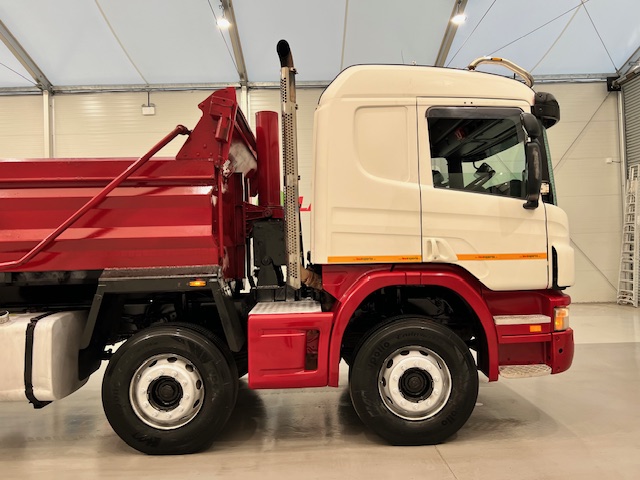 Scania P400 8×4 Sleeper Cab Steel Tipper