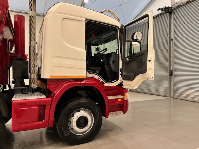 Scania P400 8×4 Sleeper Cab Steel Tipper