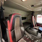 Volvo FM 410 8×4 Sleeper Cab Tar Spec Tipper - thumbnail