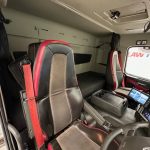 Volvo FM 410 8×4 Sleeper Cab Tar Spec Tipper - thumbnail