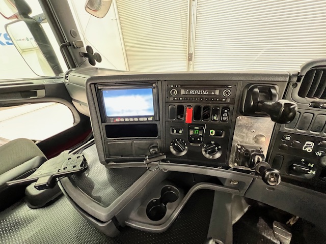 Scania G410 8×4 Rest Cab Steel Tipper