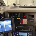 Volvo FM 410 8×4 Sleeper Cab Tar Spec Tipper - thumbnail