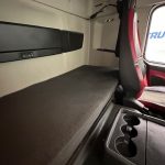 Volvo FM 410 8×4 Sleeper Cab Tar Spec Tipper - thumbnail