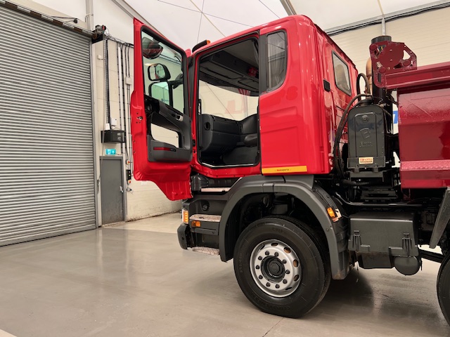 Scania G410 8×4 Rest Cab Steel Tipper