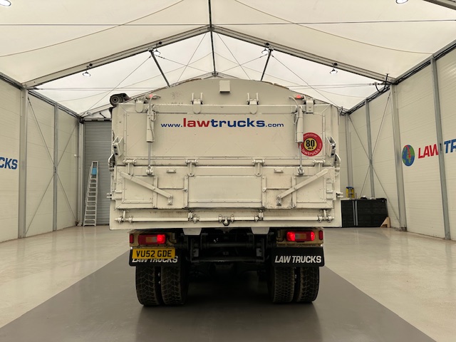 Volvo FM9 300 6×4 Sleeper Cab Tipper Manual