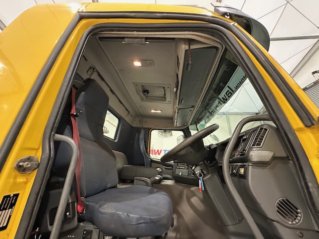 Volvo FM 300 6×4 Day Cab Tipper