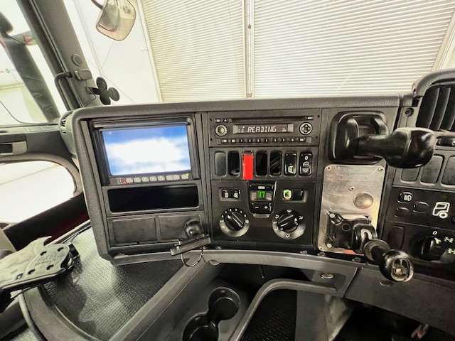 Scania G410 8×4 Rest Cab Steel Tipper
