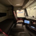 Volvo FM 410 8×4 Sleeper Cab Tar Spec Tipper - thumbnail