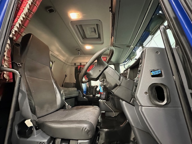 Scania R380 8×4 Sleeper Cab Tipper