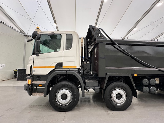 Scania P360 8×4 Rest Cab Steel Tipper
