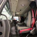 Volvo FM 410 8×4 Sleeper Cab Tar Spec Tipper - thumbnail
