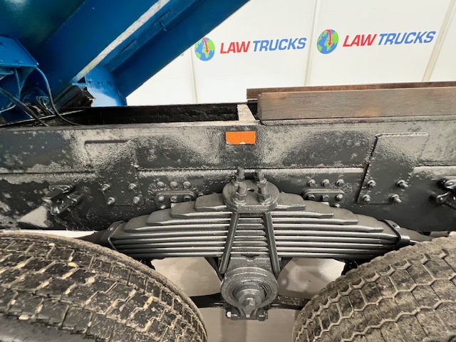 Volvo FM 460 8×4 Steel Tipper Grab