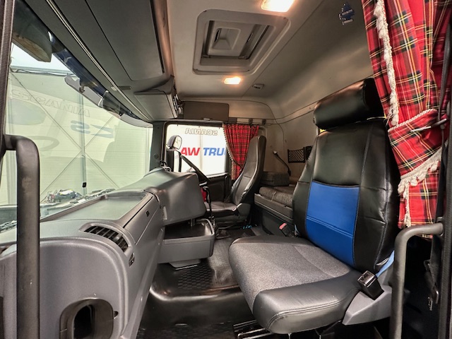 Scania R380 8×4 Sleeper Cab Tipper
