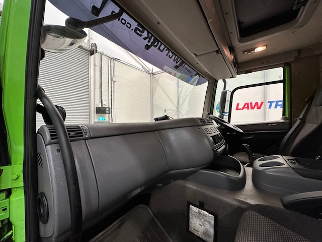 DAF CF 370 8×4 Day Cab Tipper Manual