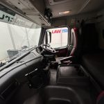 Volvo FM 410 8×4 Sleeper Cab Tar Spec Tipper - thumbnail