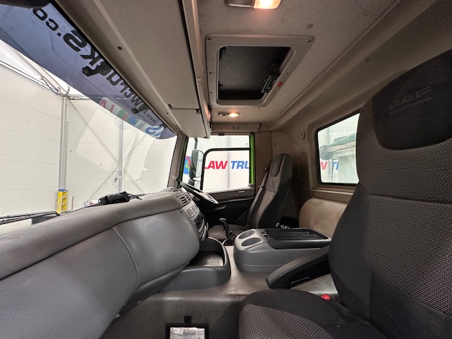 DAF CF 370 8×4 Day Cab Tipper Manual