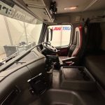 Volvo FM 410 8×4 Sleeper Cab Tar Spec Tipper - thumbnail