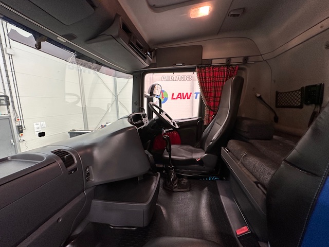 Scania R380 8×4 Sleeper Cab Tipper