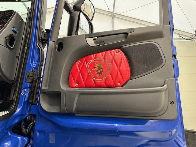 Scania R380 8×4 Sleeper Cab Tipper