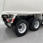 Volvo FM 410 8×4 Sleeper Cab Tar Spec Tipper - thumbnail