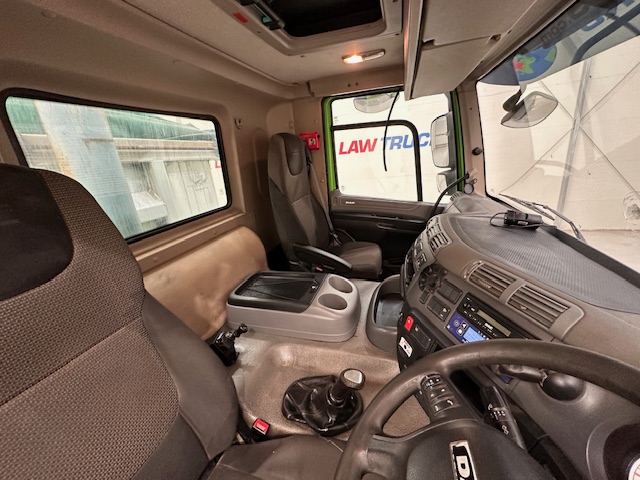 DAF CF 370 8×4 Day Cab Tipper Manual