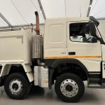 Volvo FM 410 8×4 Sleeper Cab Tar Spec Tipper - thumbnail