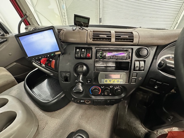 DAF CF75 310 6×4 Day Cab Steel Tipper