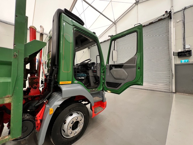 DAF LF55 220 4×2 Day Cab Tipper Manual