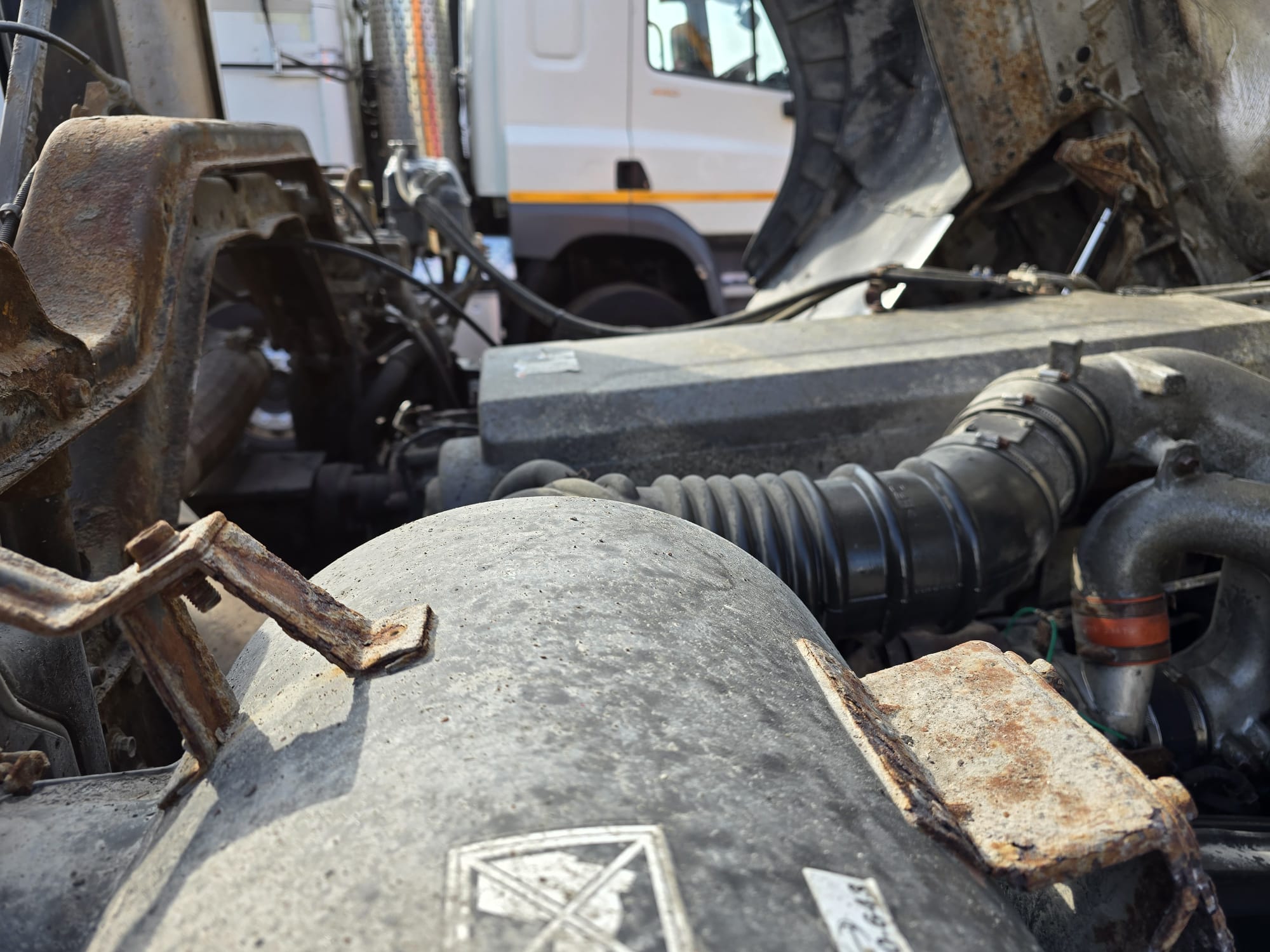 Hino 700 3241 8×4 Cement Mixer